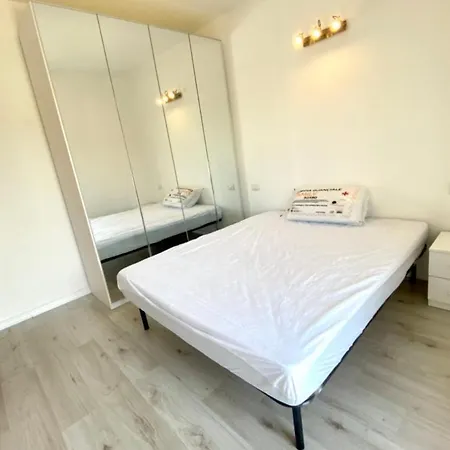 Nyaraló Olbialuxuryhouse *
